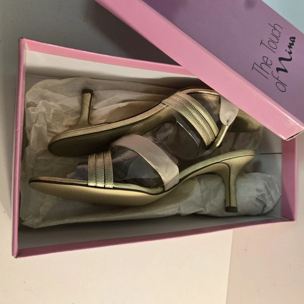 Touch Of Nina Size 8.5 Gold Grail Formal Strappy Stiletto Heel in‎ Box EUC